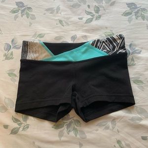 ivivva black shorts